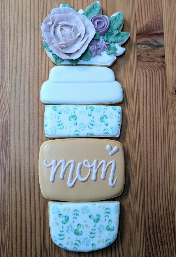 Mom stacked latte cup